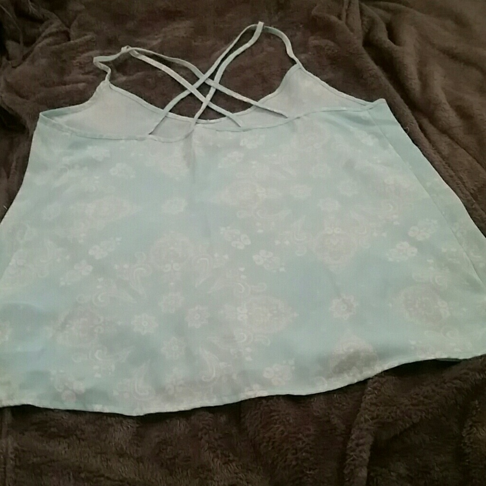 Flowy tank! - Picture 2 of 4